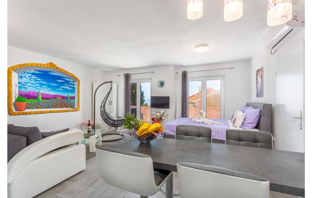 Beautiful Apartment In Stara Baska With Wifi Exteriör bild